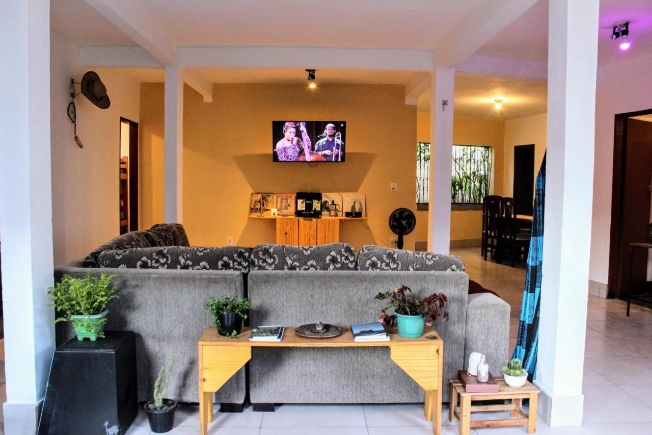 לנסויס Buena Vibe Hostel מראה חיצוני תמונה